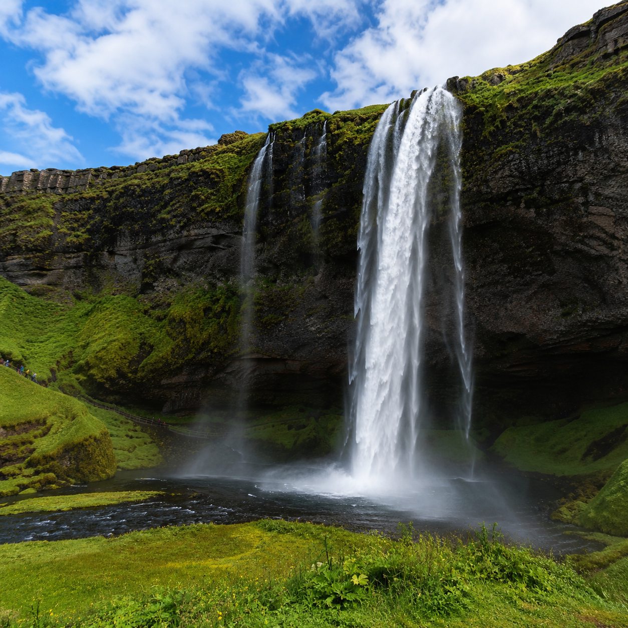 Seljalandsfoss Waterfall
